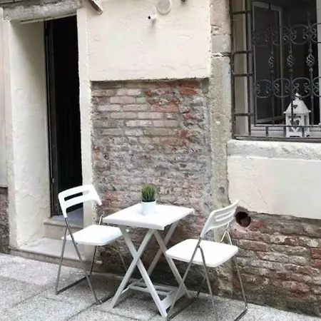 Venetian Place *