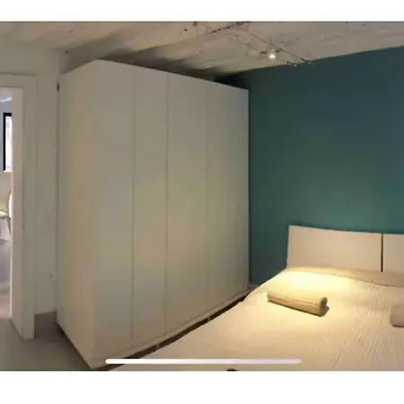 Venetian Place Апартаменты