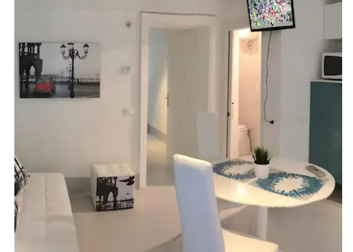 Venetian Place Венеция